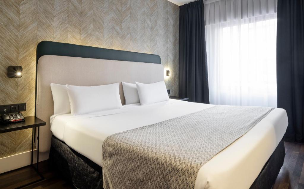 Ilunion Suites Madrid - Resim 35