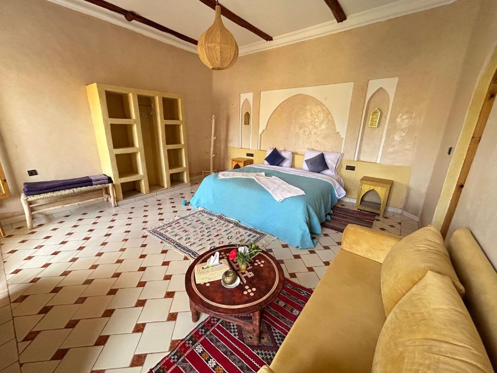 Oasis Tilogui-Luxury Hotel Restaurant and Desert Excursions In Zagora - Deluxe Doppel- Oder Zweibettzimmer Mit Poolblick