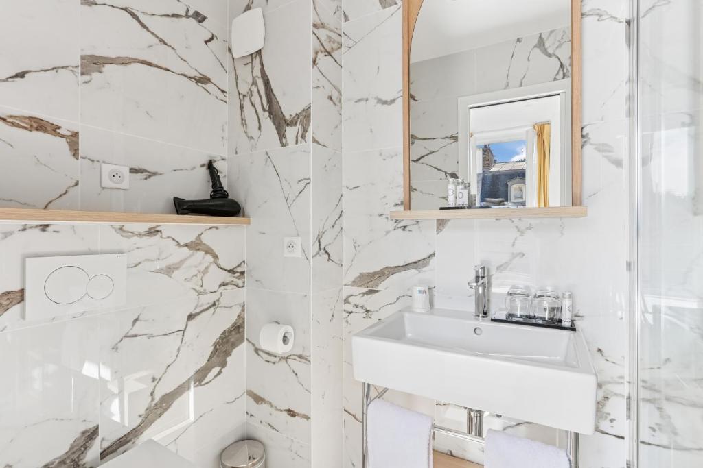 Hôtel Alexandrine Opera - Resim 24