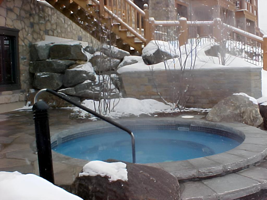 Luxurious Equinoxe Ski-in/Ski-out v zimě