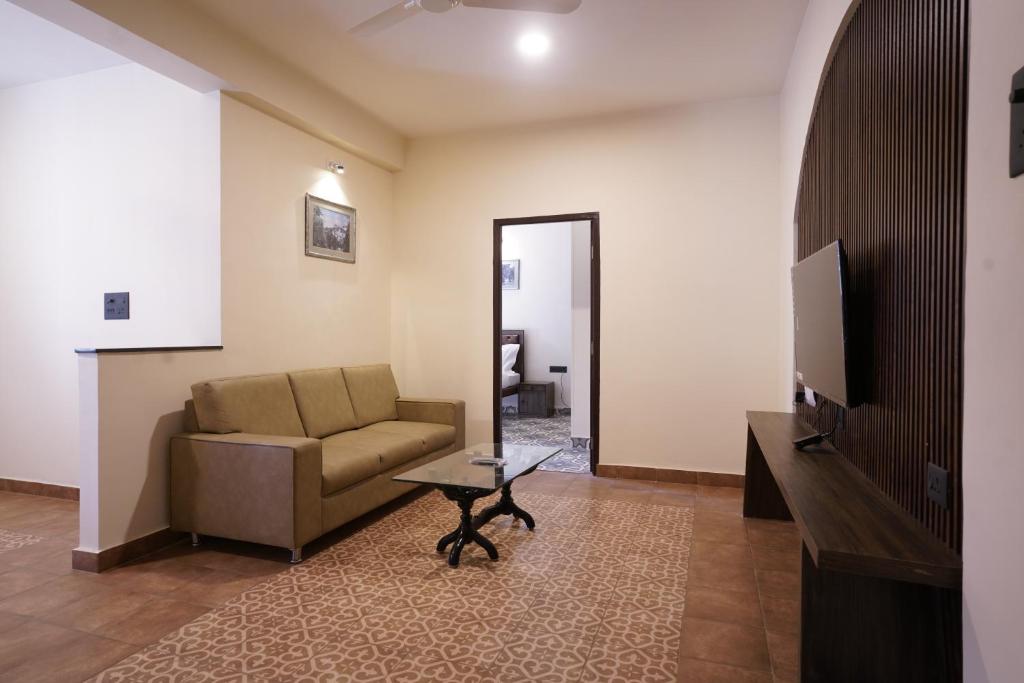 TV a/nebo společenská místnost v ubytování Hotel Lotus
