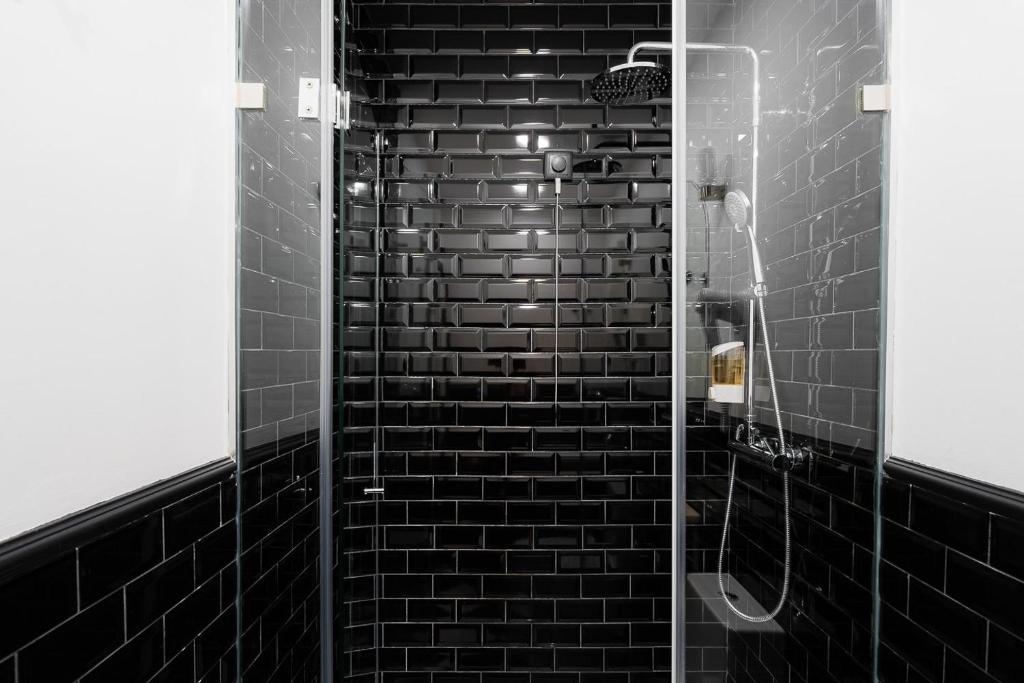 The Twenties by GuestReady - Resim 11