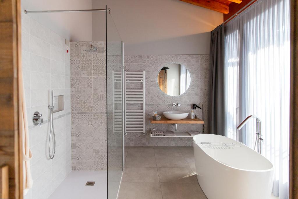 Koupelna v ubytování B&B LA VALLUNA