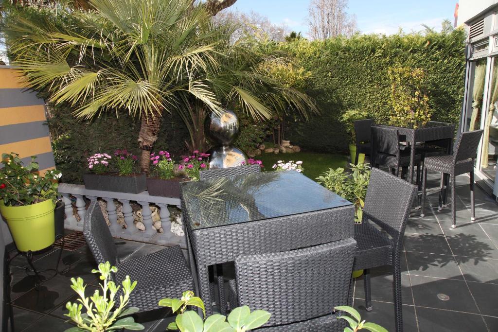 Hotel Ibis Budget Nice Palais Nikaia - Resim 36