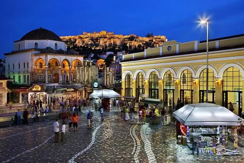 Hostia v ubytovaní Monastiraki 506 SuperHost Hub