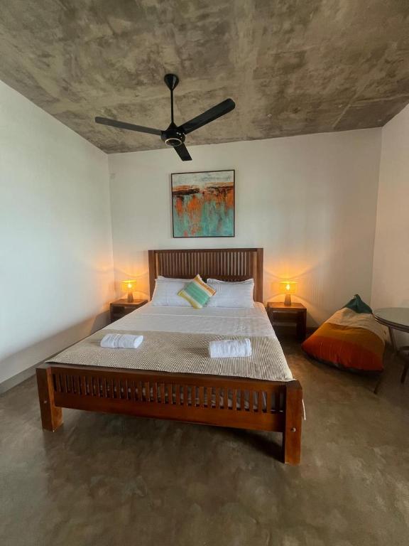 Postel nebo postele na pokoji v ubytování Stonewater Beach Villa, Negombo