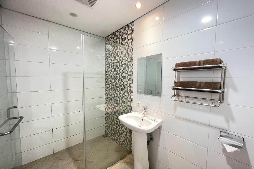 Koupelna v ubytování Hotel Lengkong 2