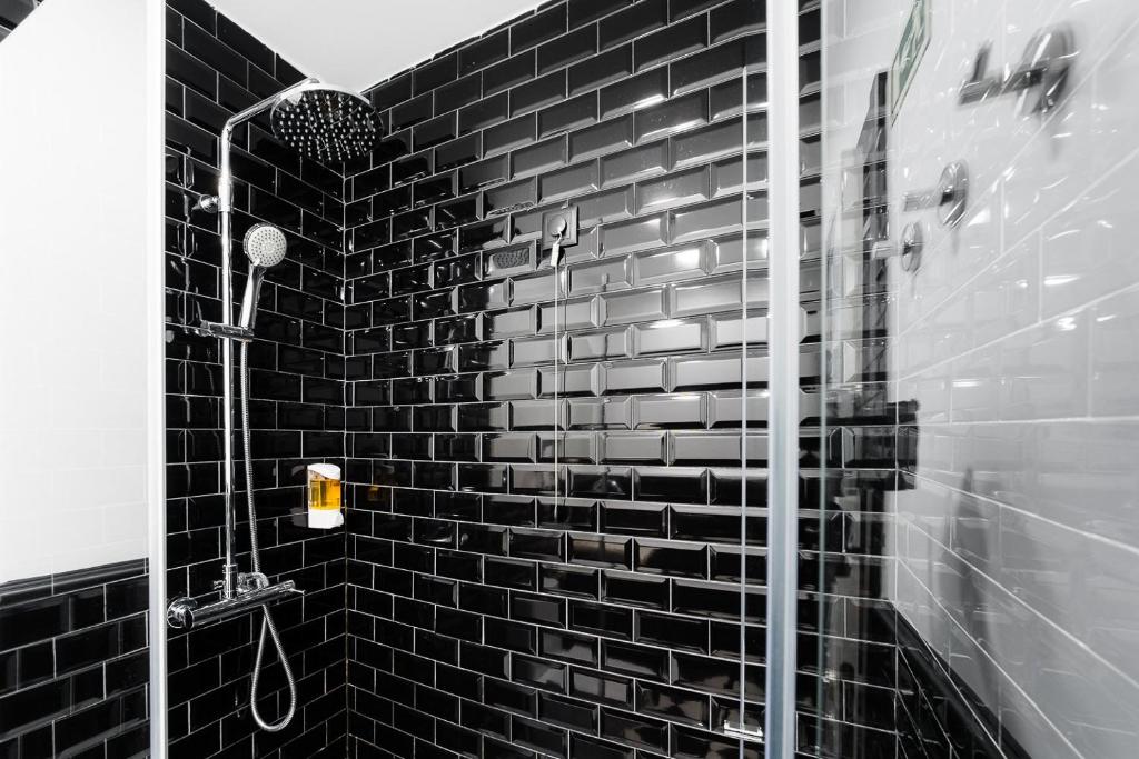 The Twenties by GuestReady - Resim 38