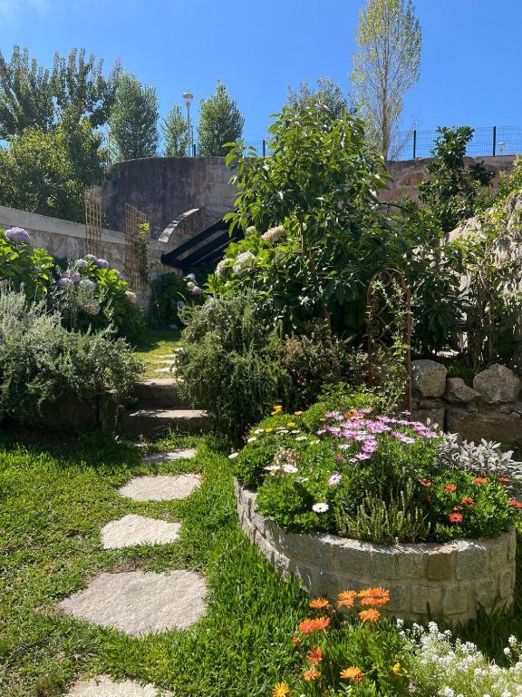 Hidden Gem near city center- garden, outdoor kitchen, sauna