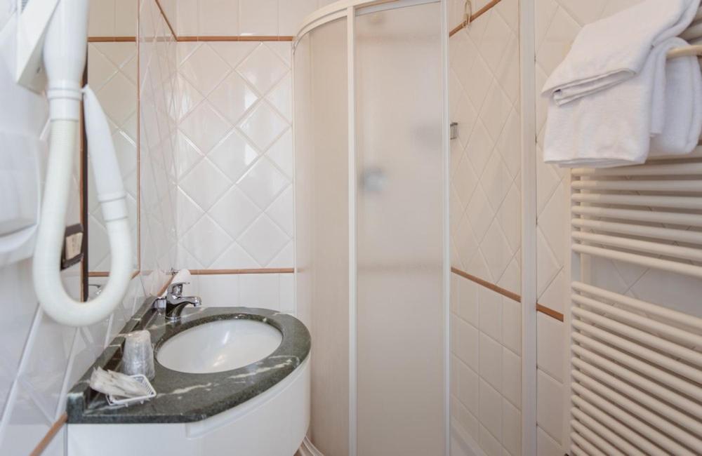 Koupelna v ubytování Hotel Rossi