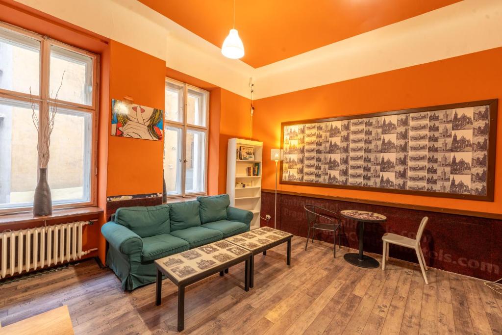 Posezení v ubytování Best Spot Hostel