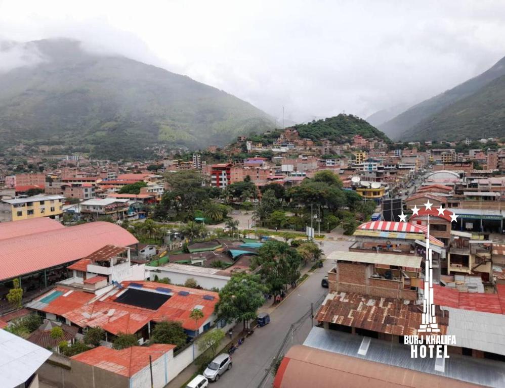 Vista general de una montaña o vista desde el hotel 