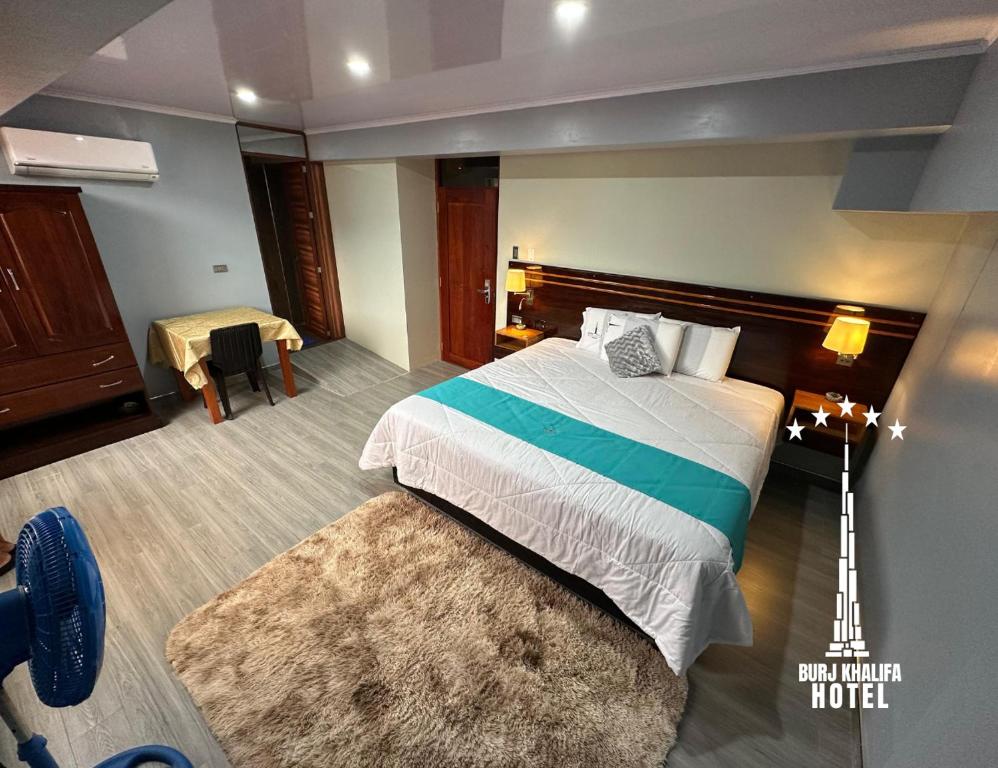 Cama o camas de una habitación en Hotel Burj Khalifa