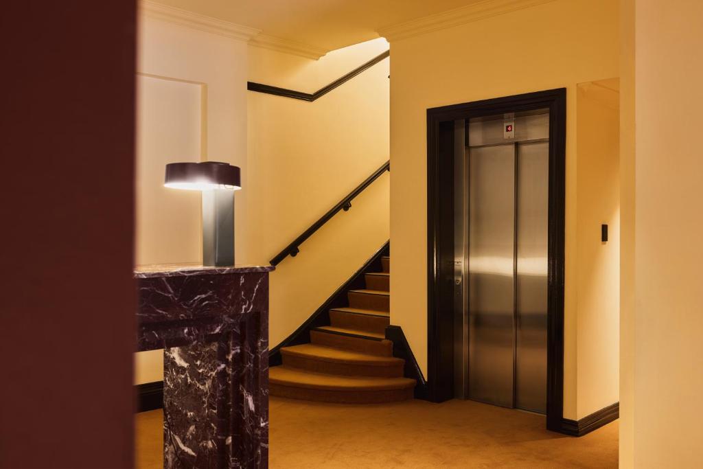 Hotel Diplomat Sydney photo