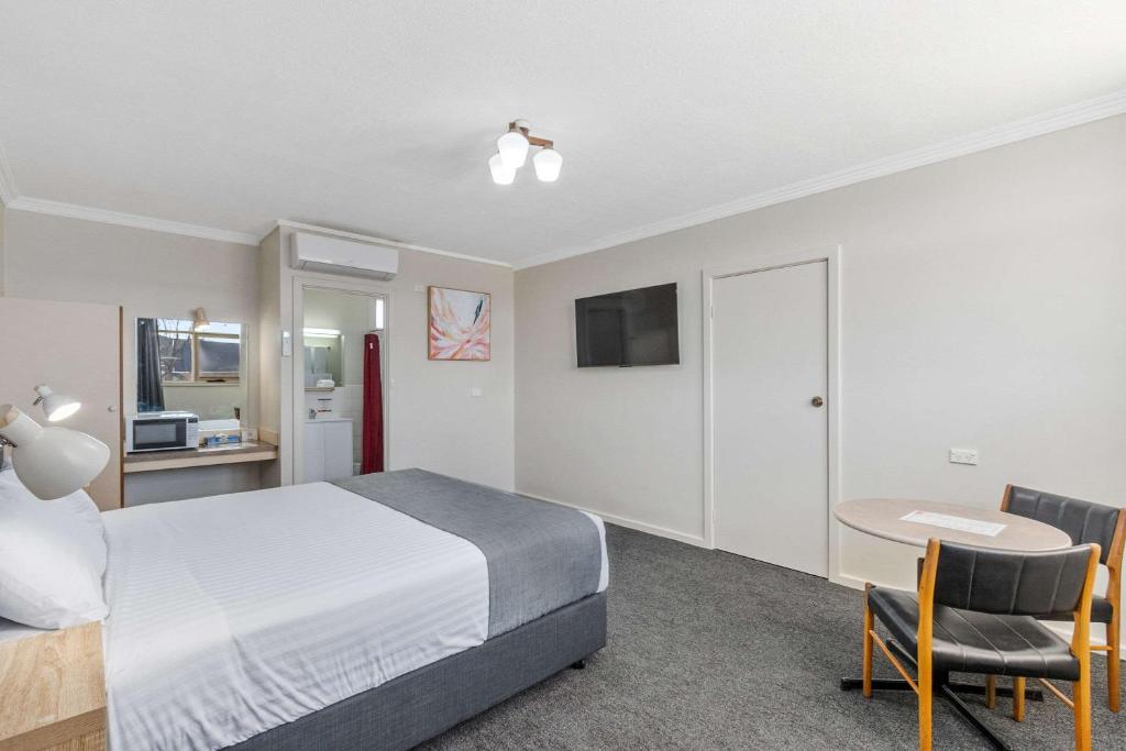 Postel nebo postele na pokoji v ubytování Econo Lodge Port Augusta
