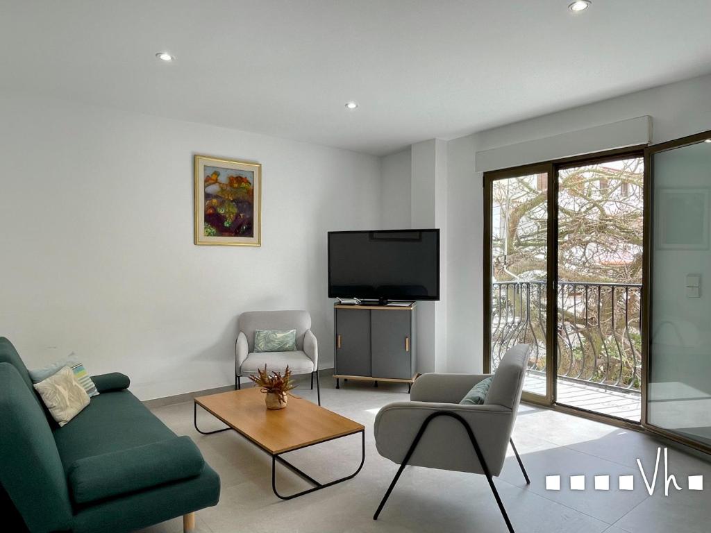 TV a/nebo společenská místnost v ubytování VH CostaBlanca - APARTAMENTO MILOS