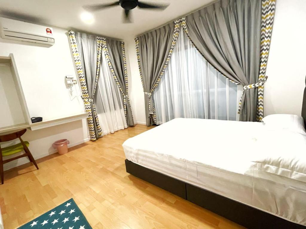 Postel nebo postele na pokoji v ubytování ALEXIS VILLA Whole OR Room