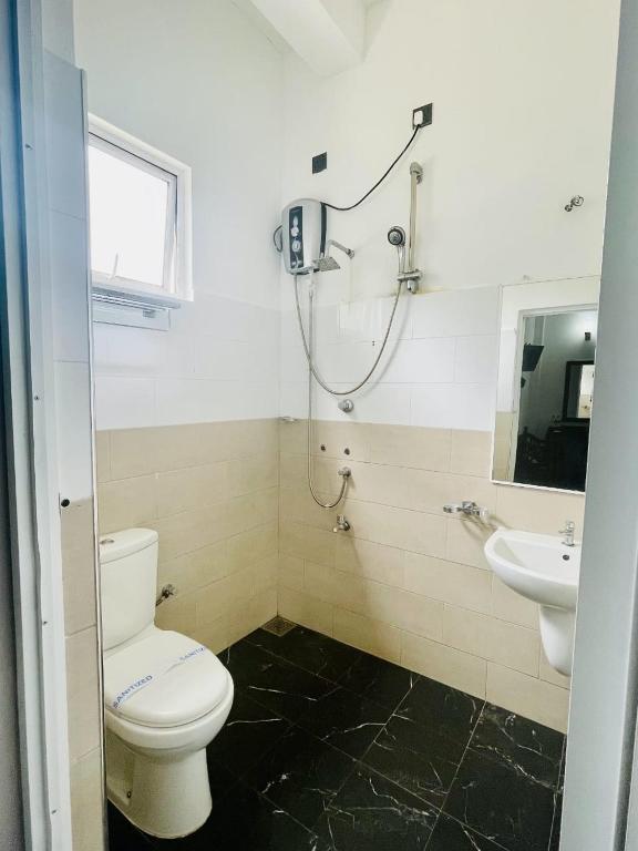 Thinaya Lake Resort - 3