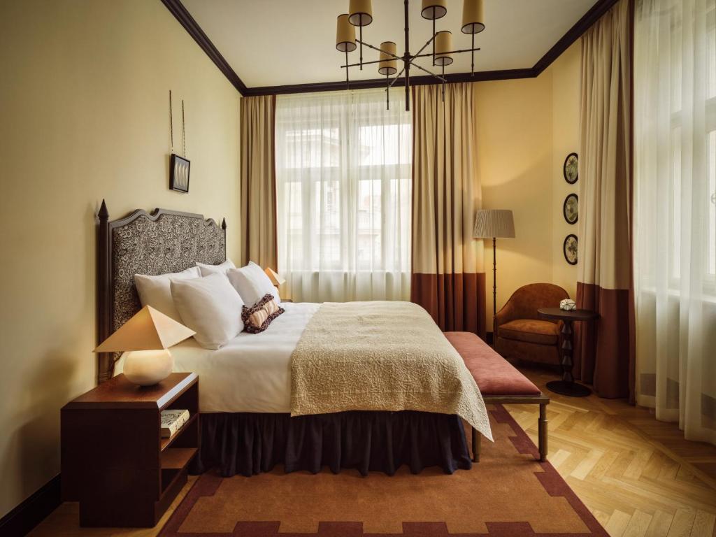 Sir Prague, part of Sircle Collection - Resim 2