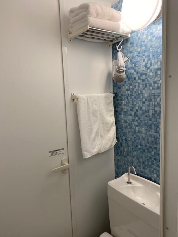 Koupelna v ubytování Floral Hotel · SakaisuJi-Honmachi Osaka