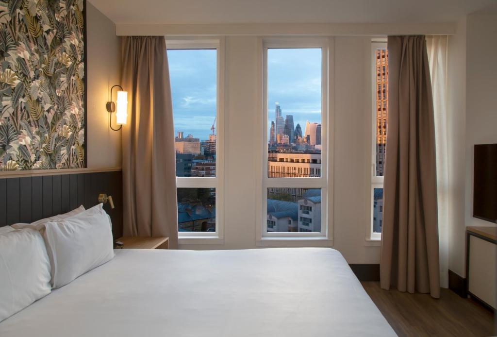 H10 London Waterloo - Resim 6