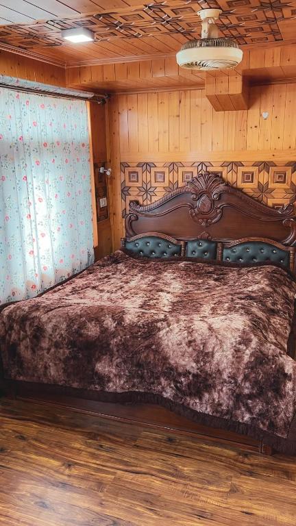 Postel nebo postele na pokoji v ubytování RocRidge Home stay