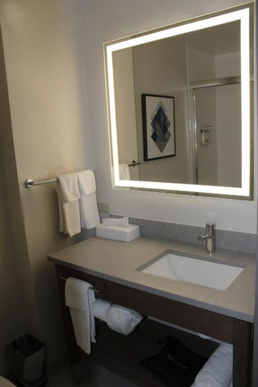 Candlewood Suites Southfield - Detroit by IHG photo