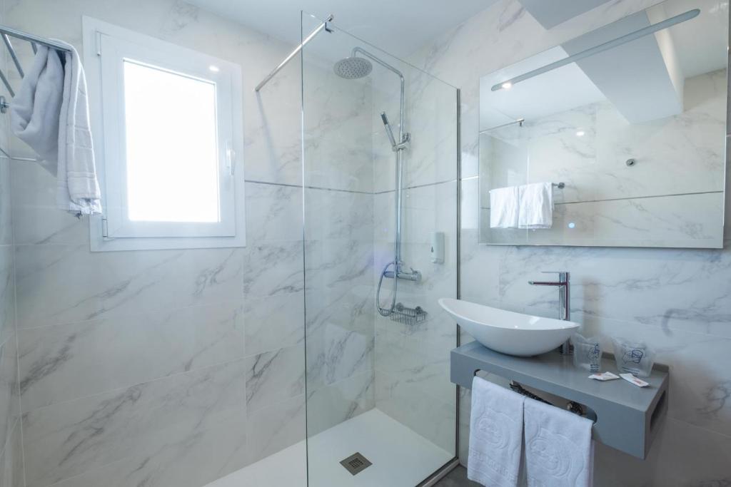 Koupelna v ubytování Hotel Monopol