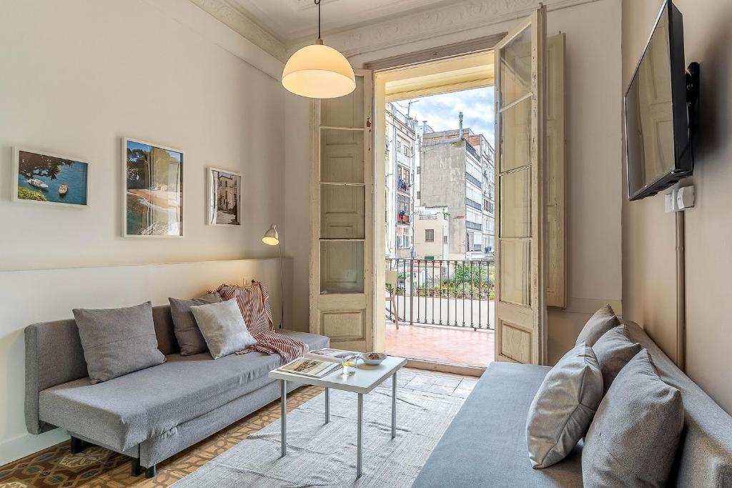 TV a/nebo společenská místnost v ubytování AB Bailen Apartments