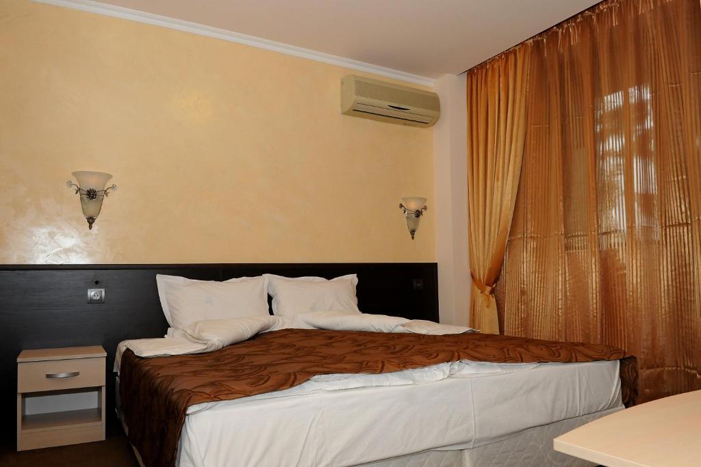 Hotel Balkan - Appartamento Con 1 Camera Da Letto E Balcone