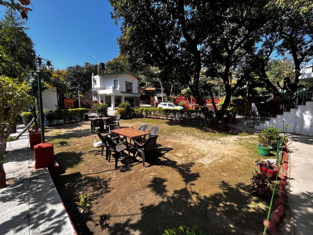 Zahrada ubytování Karuna Hotel