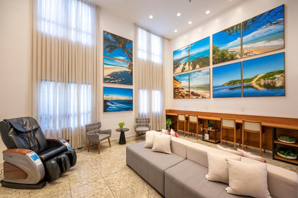 Uma área de estar em Villa Park Hotel
