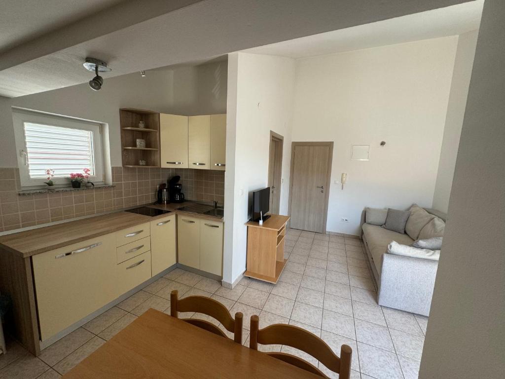 Kuchyň nebo kuchyňský kout v ubytování Apartment Pirun