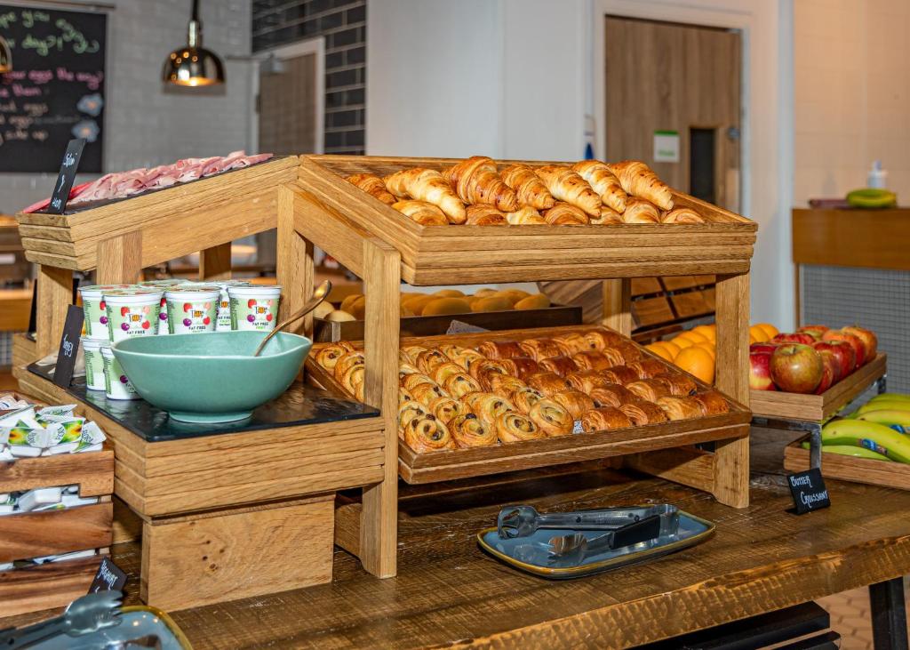 Holiday Inn London West by IHG - Resim 29