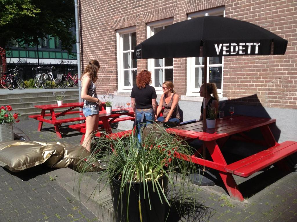 LABnul50 self check-in hotel Groningen - Resim 40