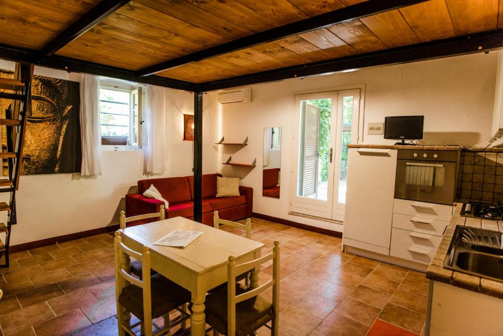 Kuchnia lub aneks kuchenny w obiekcie Agriturismo Serignano alle Rocchette
