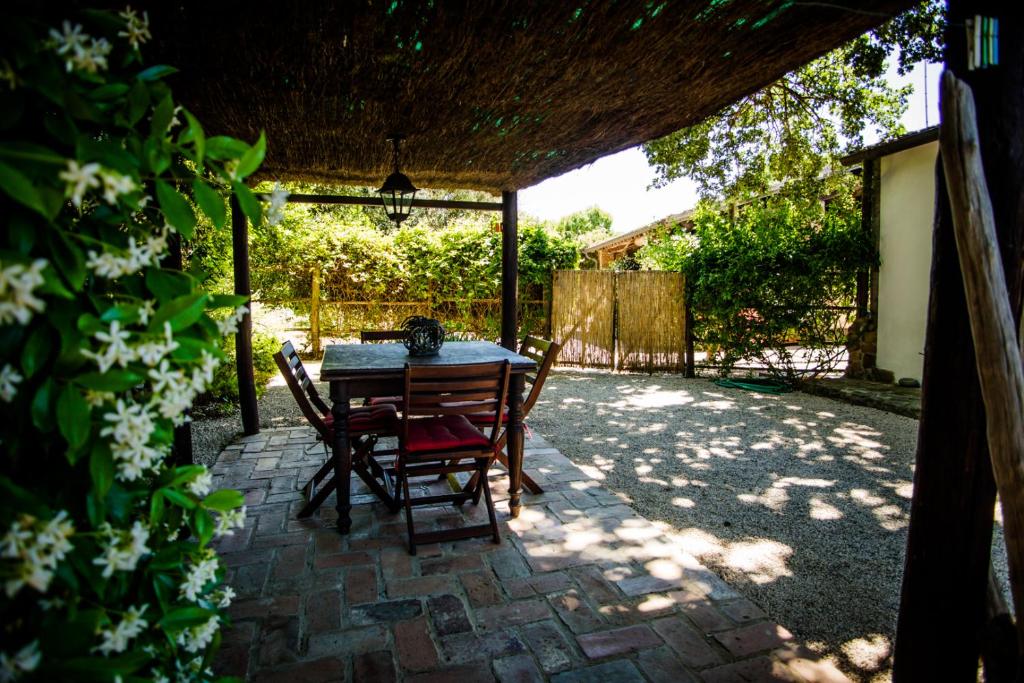 Ogród w obiekcie Agriturismo Serignano alle Rocchette