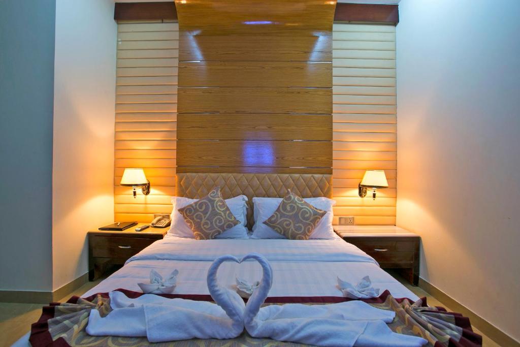 FARS Hotel & Resorts - BAR-Buffet-Pool-SPA - 行政室