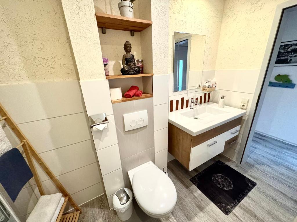 Koupelna v ubytování Wohnung mit Charme, Netflix