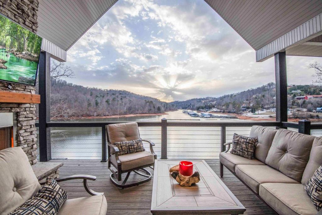 Hotels In Lafollette Tn