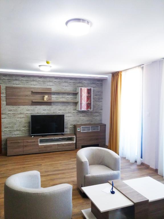 TV a/nebo společenská místnost v ubytování Hotel Ana Lux Spa