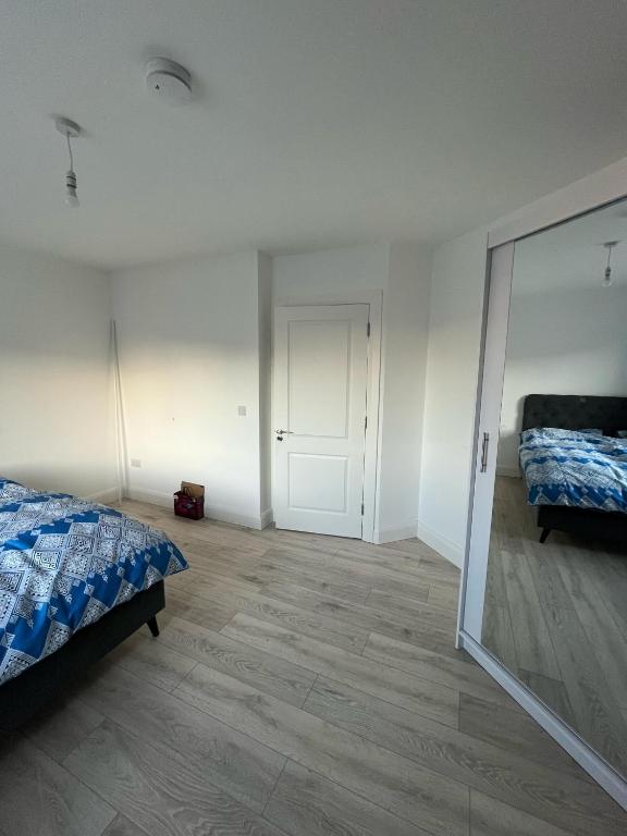 Postel nebo postele na pokoji v ubytování Tullow Road Carlow