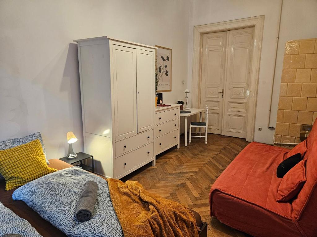 Postel nebo postele na pokoji v ubytování Lovely Riverside Rooms