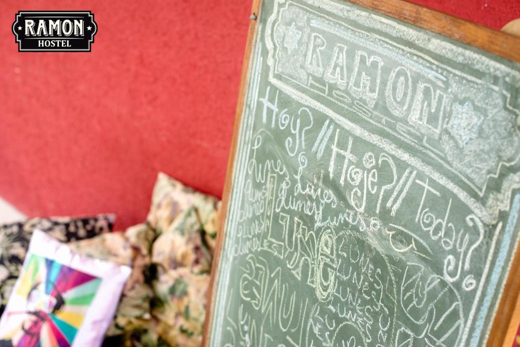  Ramon Hostel Bar
