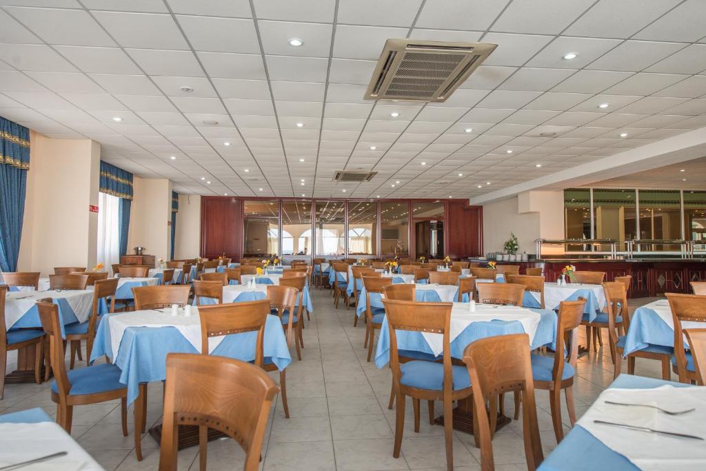 Restaurace v ubytování Astir Palace Hotel