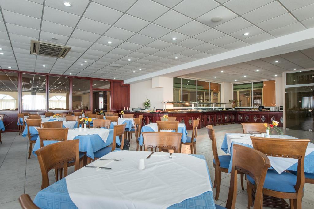 Restaurace v ubytování Astir Palace Hotel