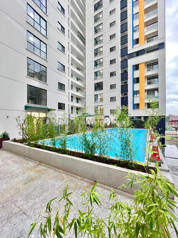 elegant luxury three bedroom apartment with heated swimming pool fully ...