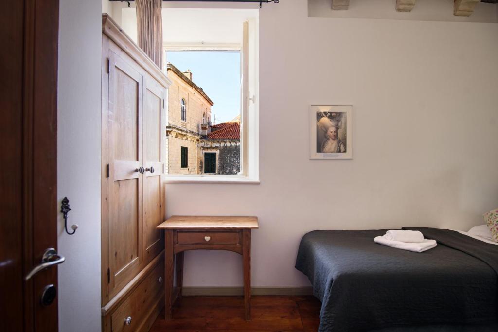 Posteľ alebo postele v izbe v ubytovaní SARACA PALACE by DuHomes