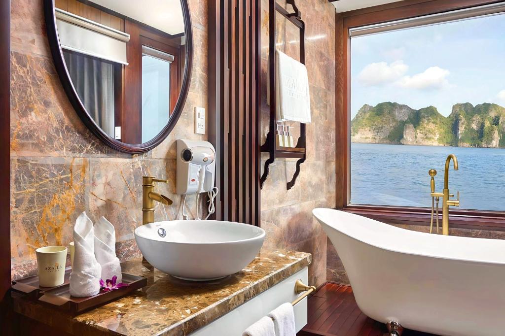 Amanda Luxury Cruise - 13