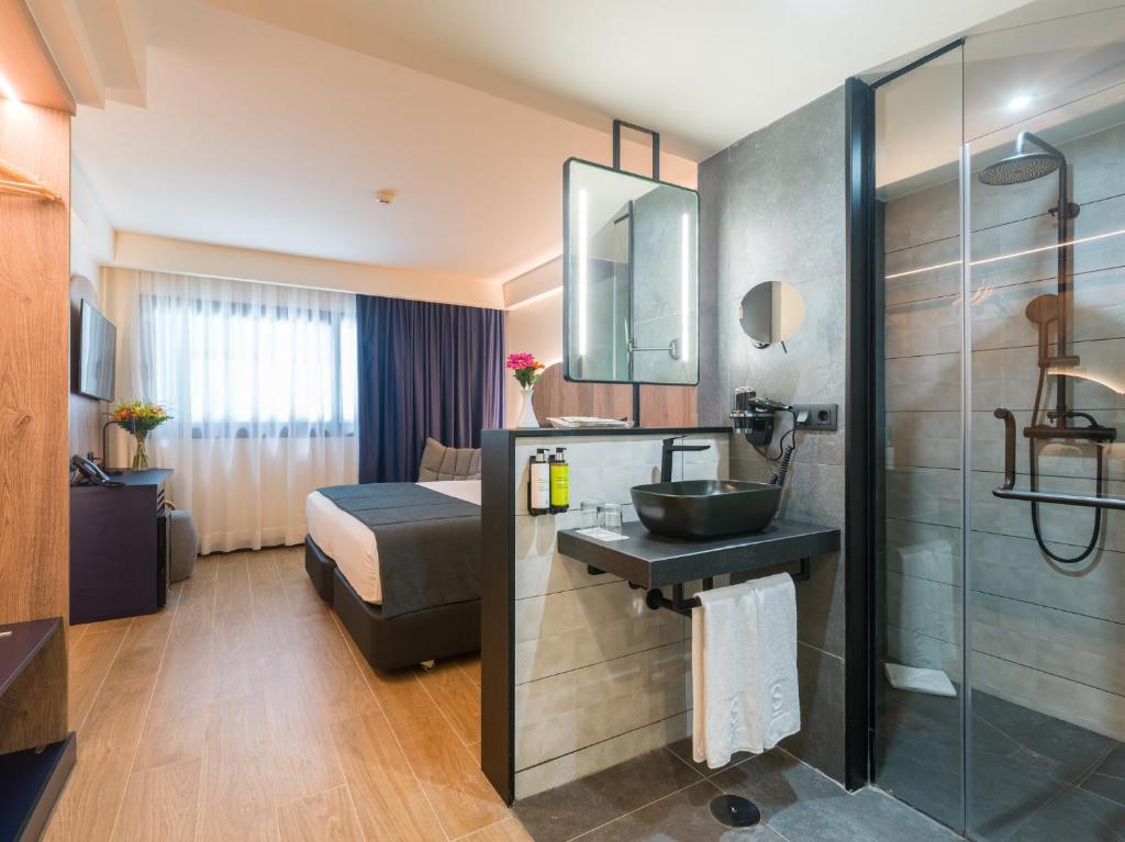 Kuchyň nebo kuchyňský kout v ubytování Sercotel Playa Canteras